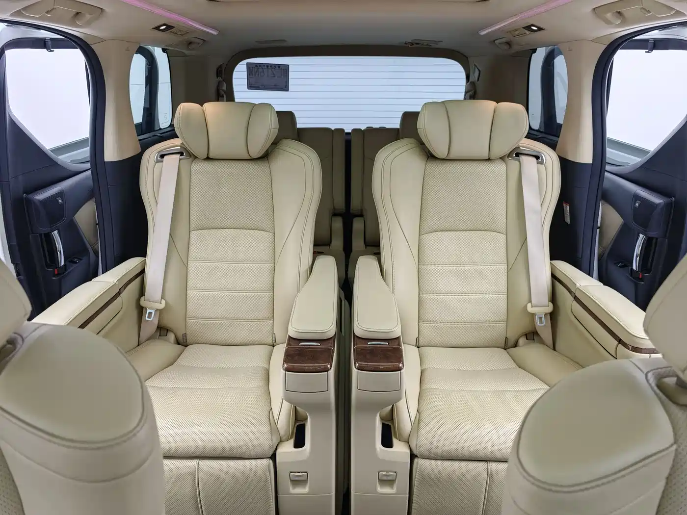Toyota Alphard 2015 3.5L Luxury Edition фото 13