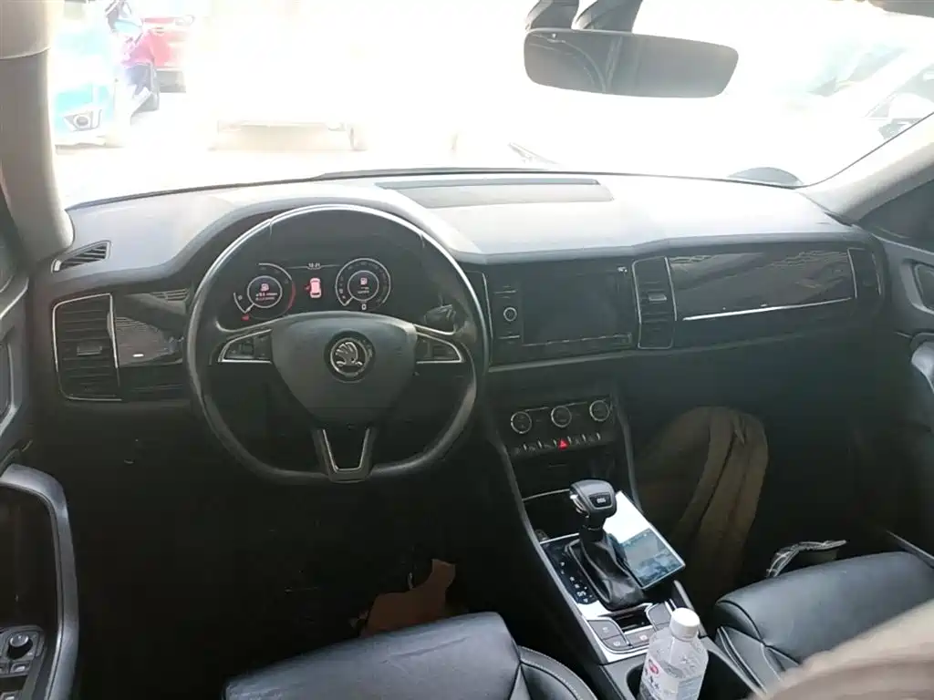 Škoda Kodiaq 2019 Facelift TSI330 7-Seater 2WD Luxury Premium Edition China VI фото 10