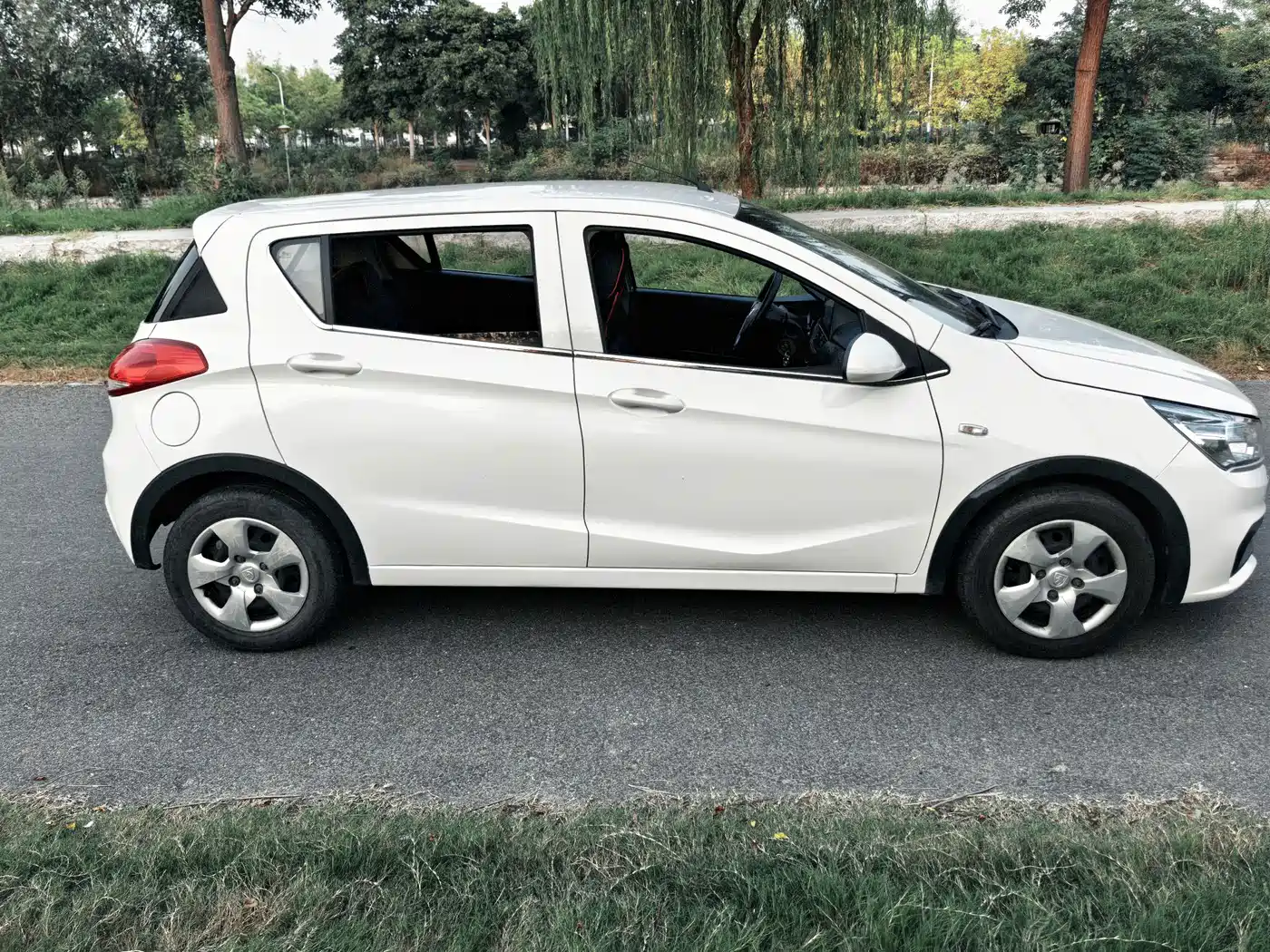 Baojun 310 2017 2016 1.2L Manual Comfort Model