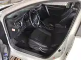 Фото 9 - Toyota Corolla