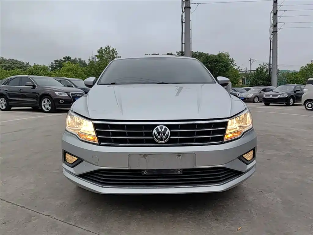 Volkswagen Jetta 2019 Dream Edition 1.5L Auto Comfort фото 3