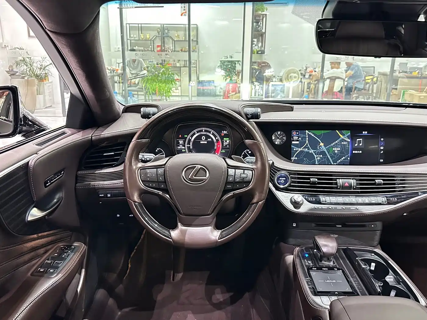Lexus LS 2020 500h Luxury (China VI) фото 19