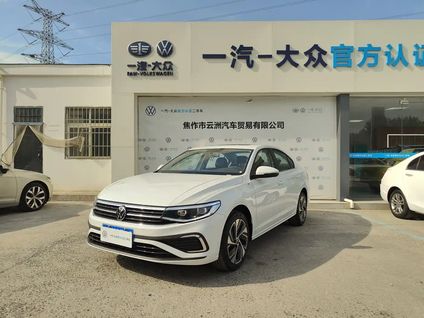 VOLKSWAGEN BORA