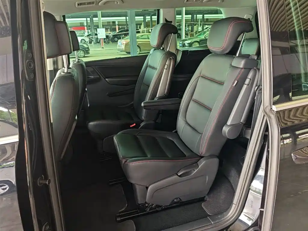 Volkswagen Sharan 2017 380TSI Comfort 6-Seater фото 17