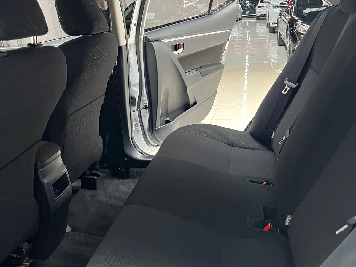 Toyota Corolla 2017 Facelift 1.2T S-CVT GL фото 10