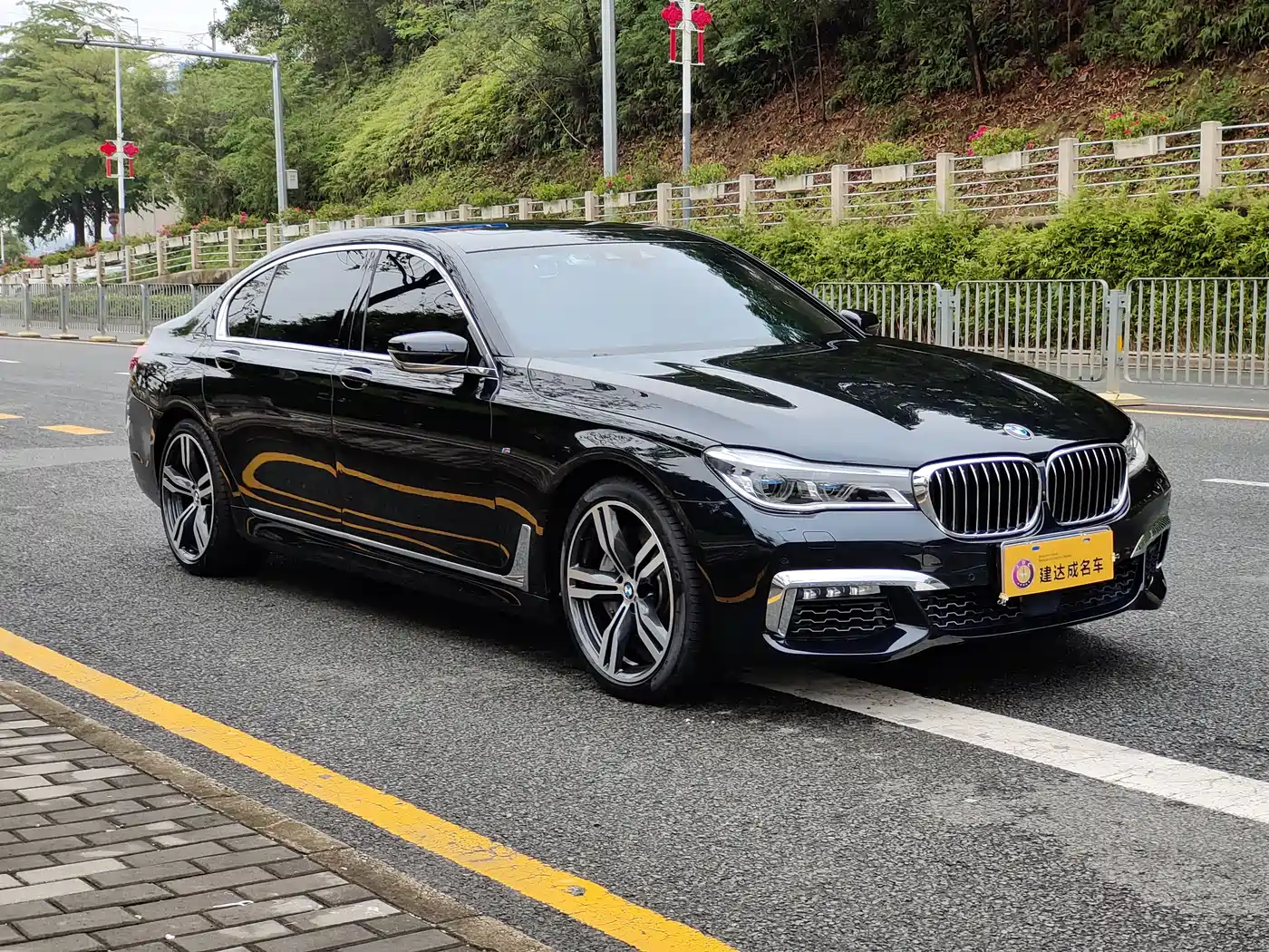 BMW 7 Series 2018 750Li xDrive M Sport Package фото 2