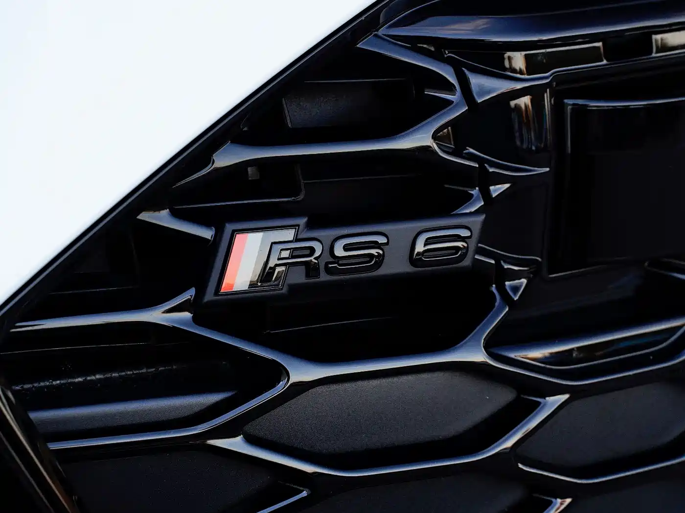 Audi RS 6 2025 RS 6 Avant GT фото 6