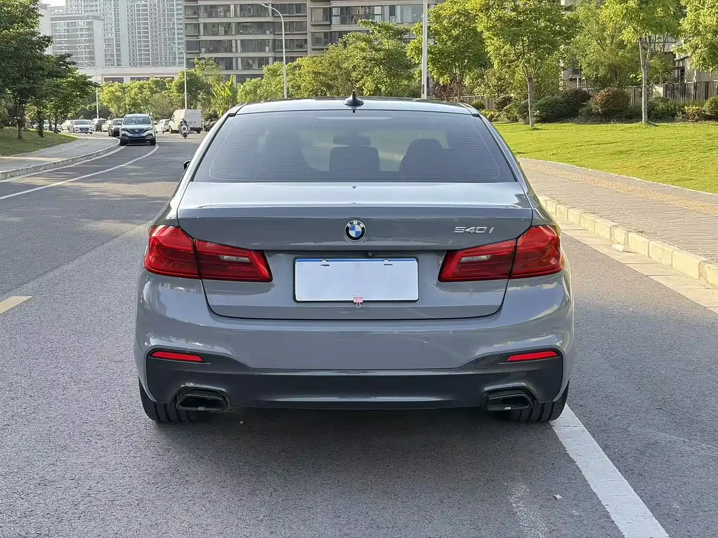 BMW 5 Series 2020 530Li Exclusive M Sport Package фото 4