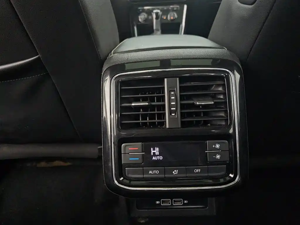 Volkswagen Passat 2019 330TSI Elite Version China VI фото 14