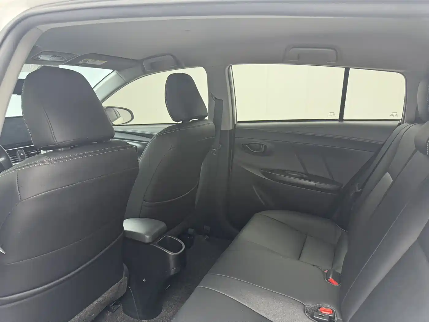 TOYOTA YARIS L ZHIXUAN