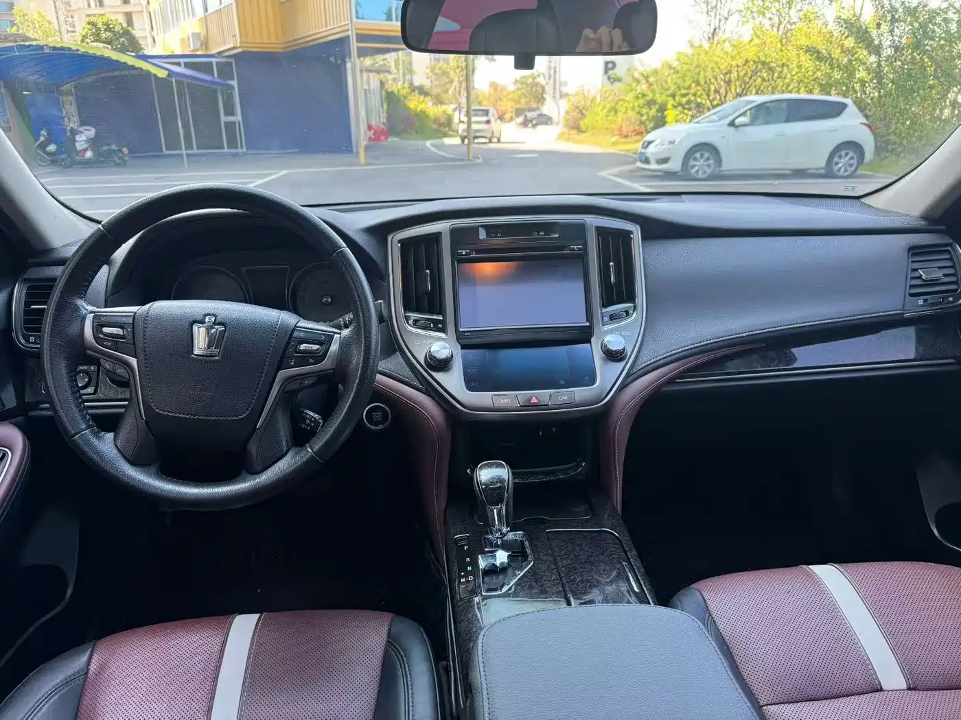 Toyota Crown 2017 2.0T Sport Edition фото 5