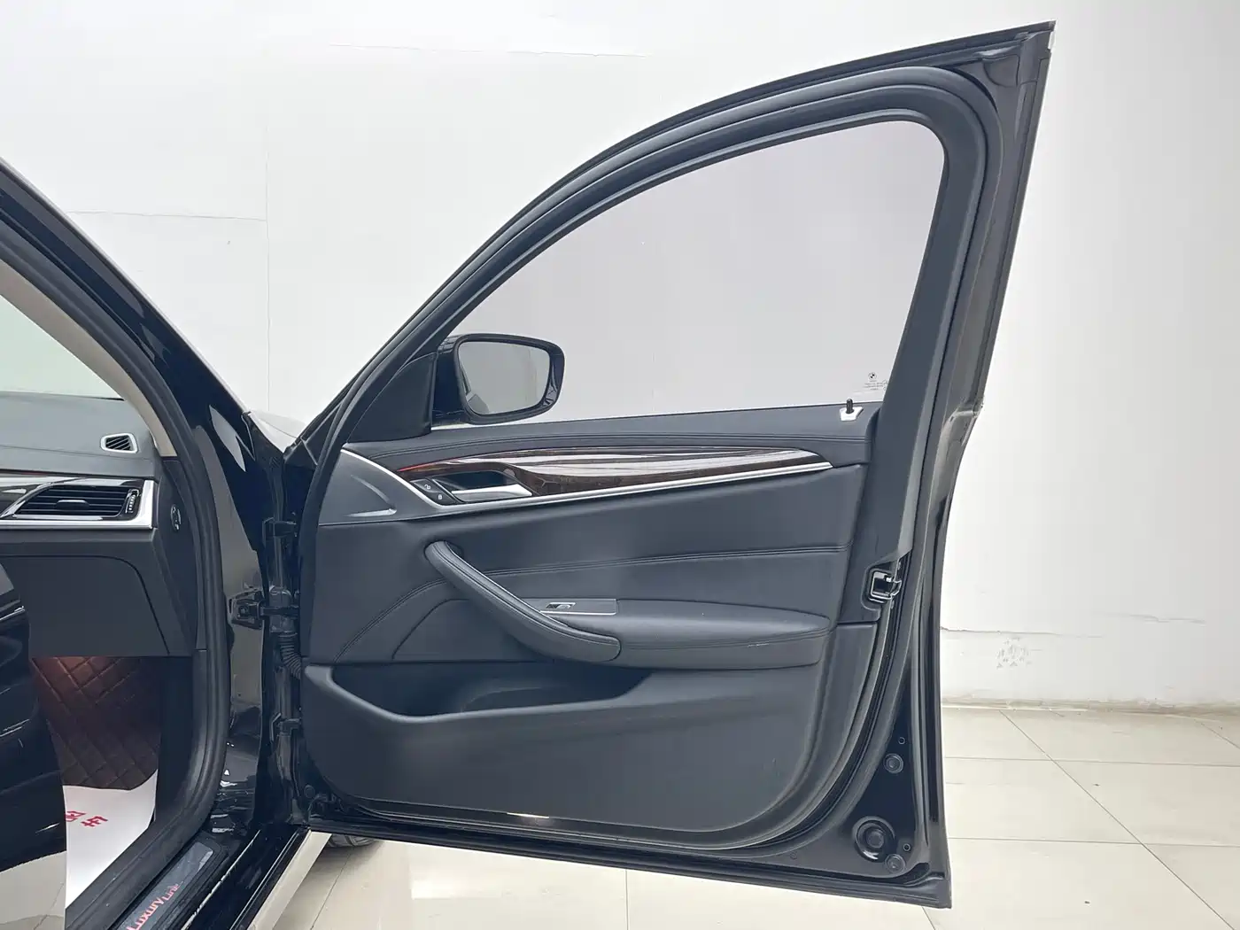 BMW 5 Series 2018 525Li Luxury Package фото 6