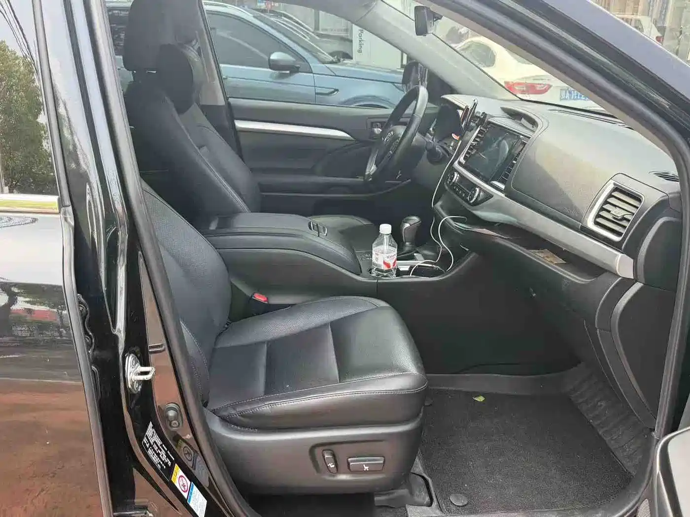 Toyota Highlander 2018 2.0T 4WD Luxury 7-seater China VI фото 7