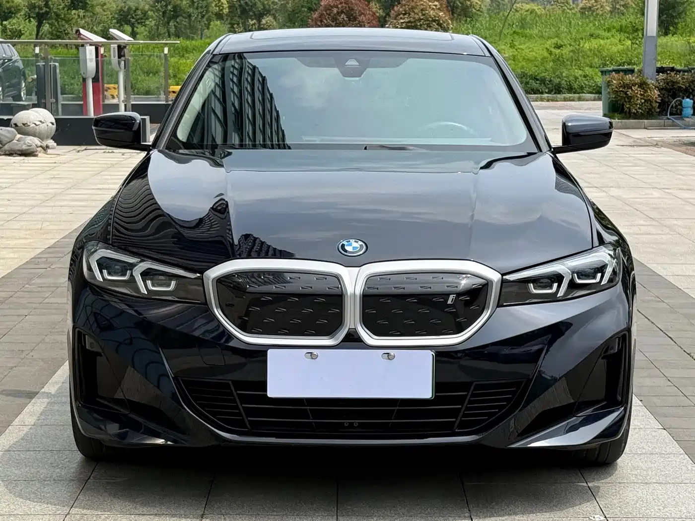 BMW i3 2022 eDrive 35 L фото 2