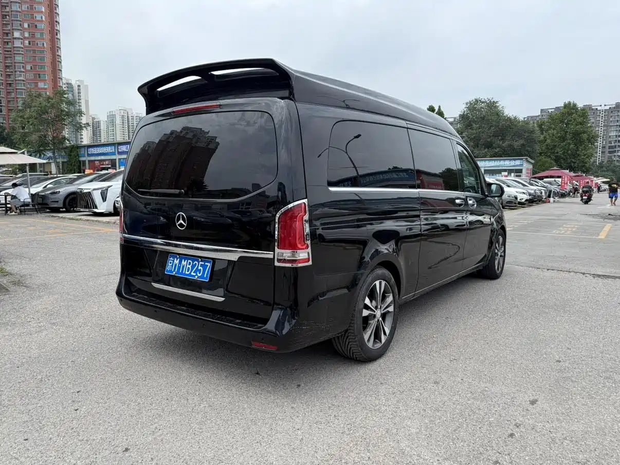 MERCEDES-BENZ V CLASS