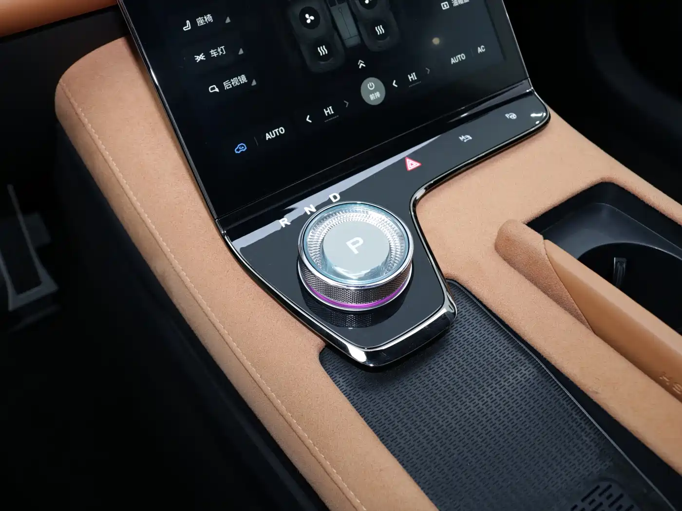 Voyah Auto VOYAH Zhuiguang 2024 PHEV AWD Ultra Long Range Flagship фото 13