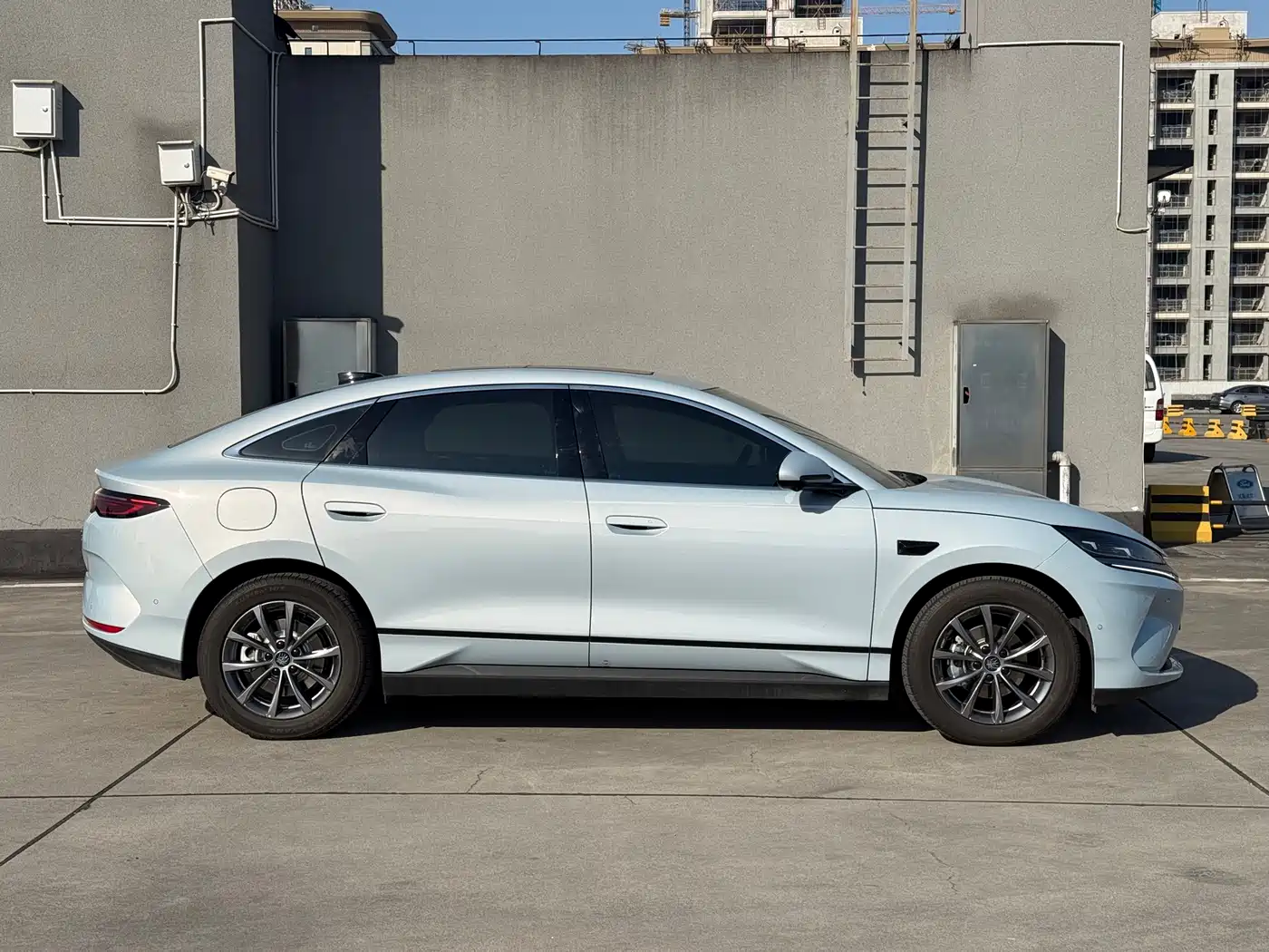 BYD Qin L 2025 EV 545KM Superior фото 4