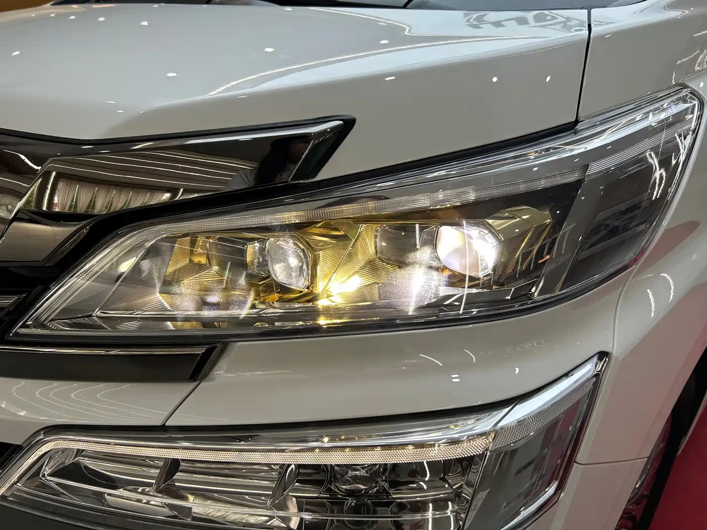 Toyota Vellfire 2023 2023 Crown Hybrid 2.5L HV Premium