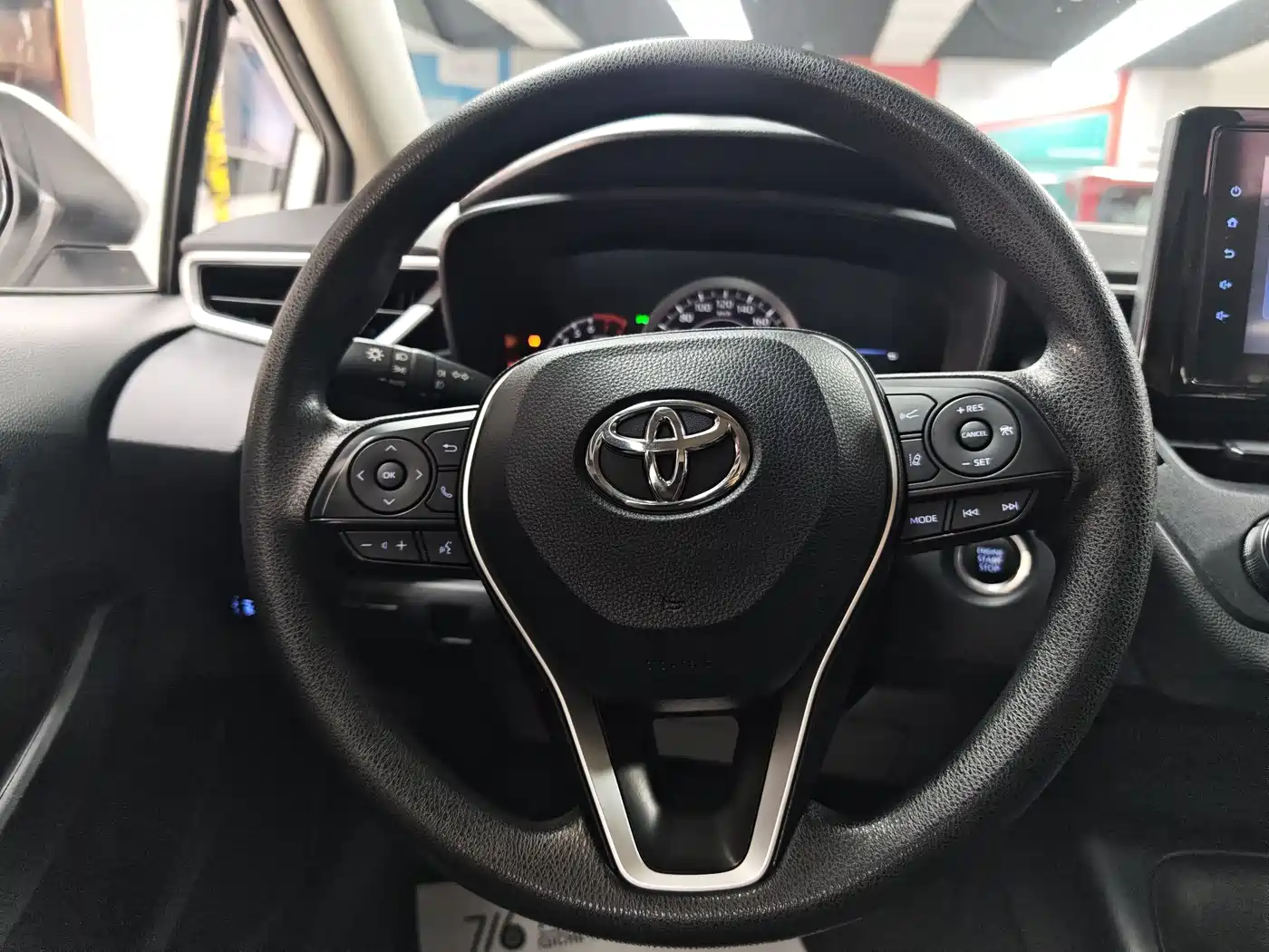 Toyota Corolla 2023 1.2T Pioneer Edition фото 8