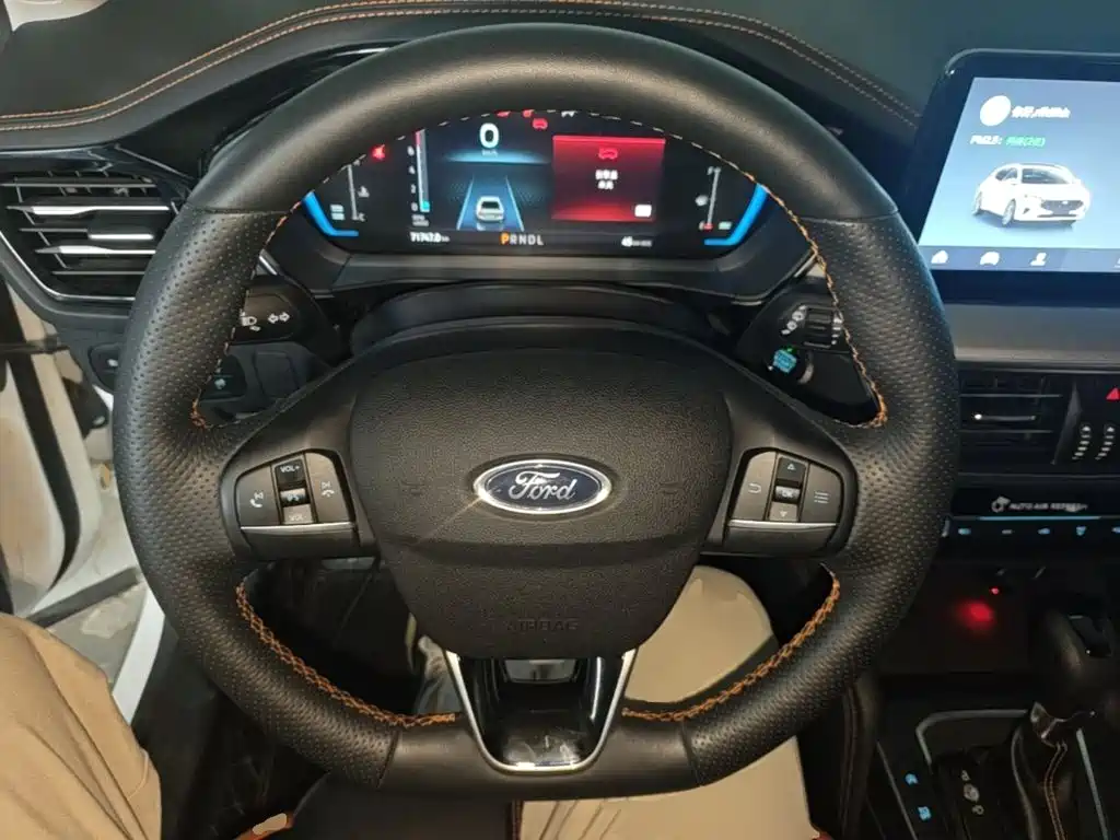 Ford Focus 2023 2022 Hatchback EcoBoost 180 Auto Speed Edition