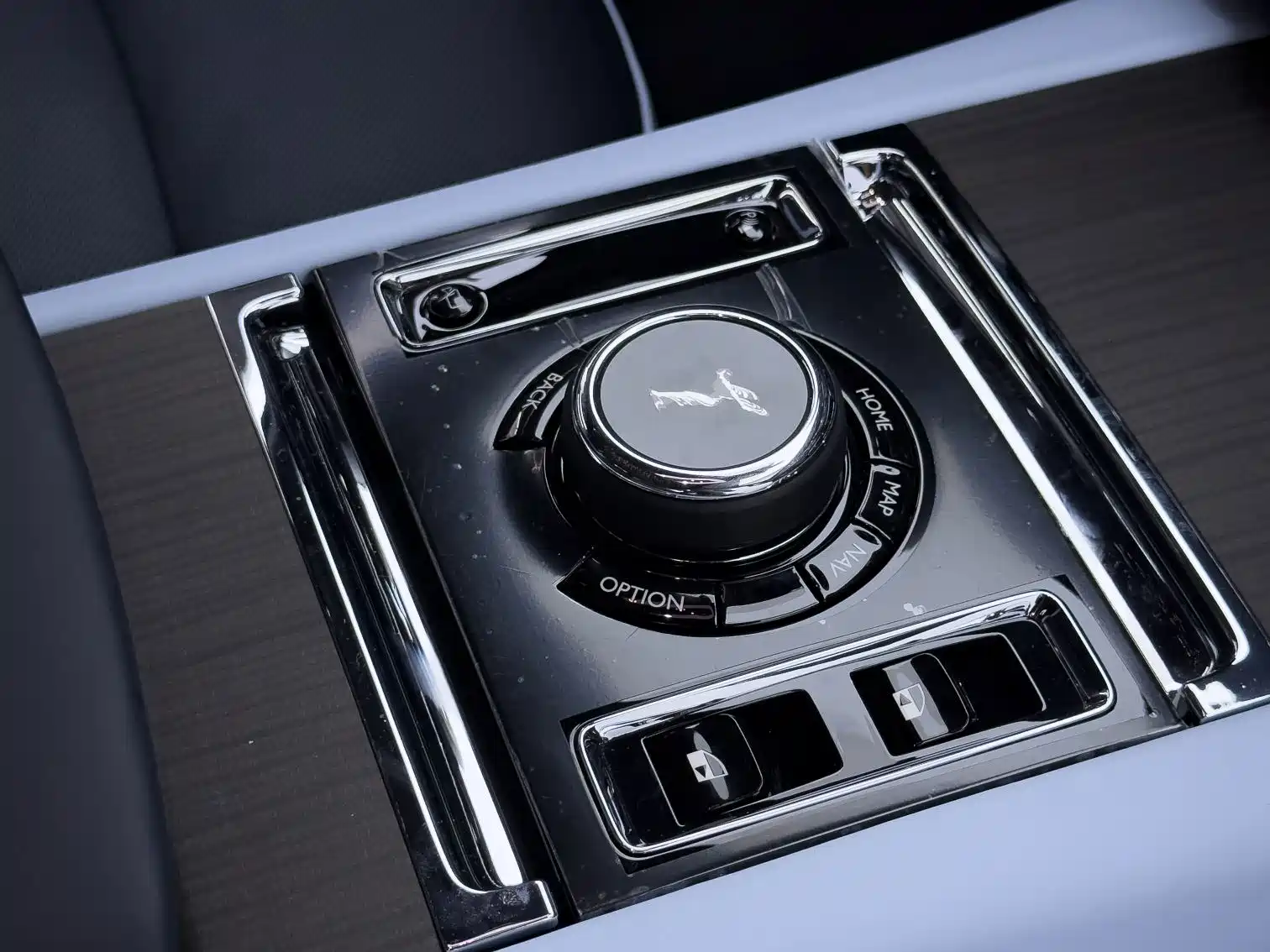 Photo 22 - Rolls-Royce Spectre