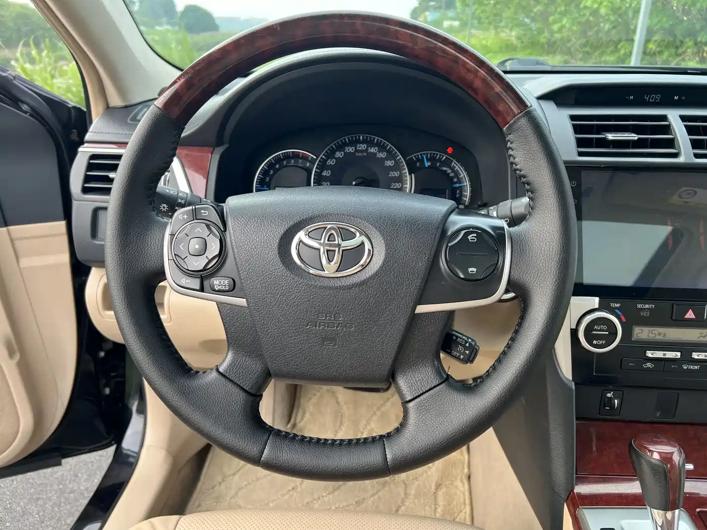Toyota Camry 2012 2.5G Luxury Edition фото 5