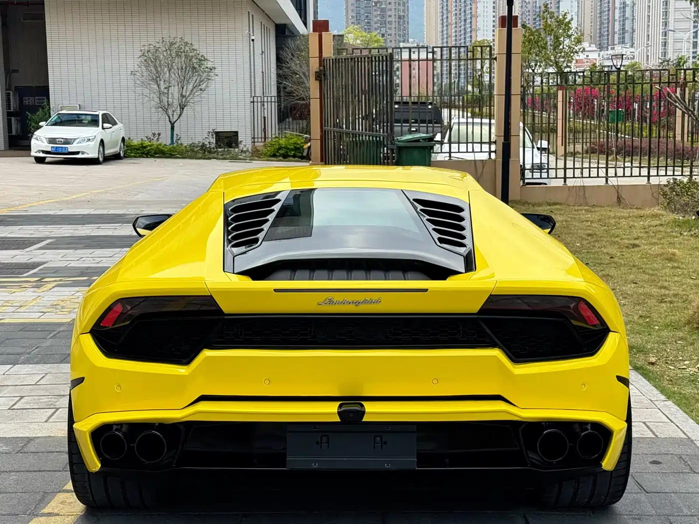 Lamborghini Huracán 2016 Huracán RWD Coupe фото 4