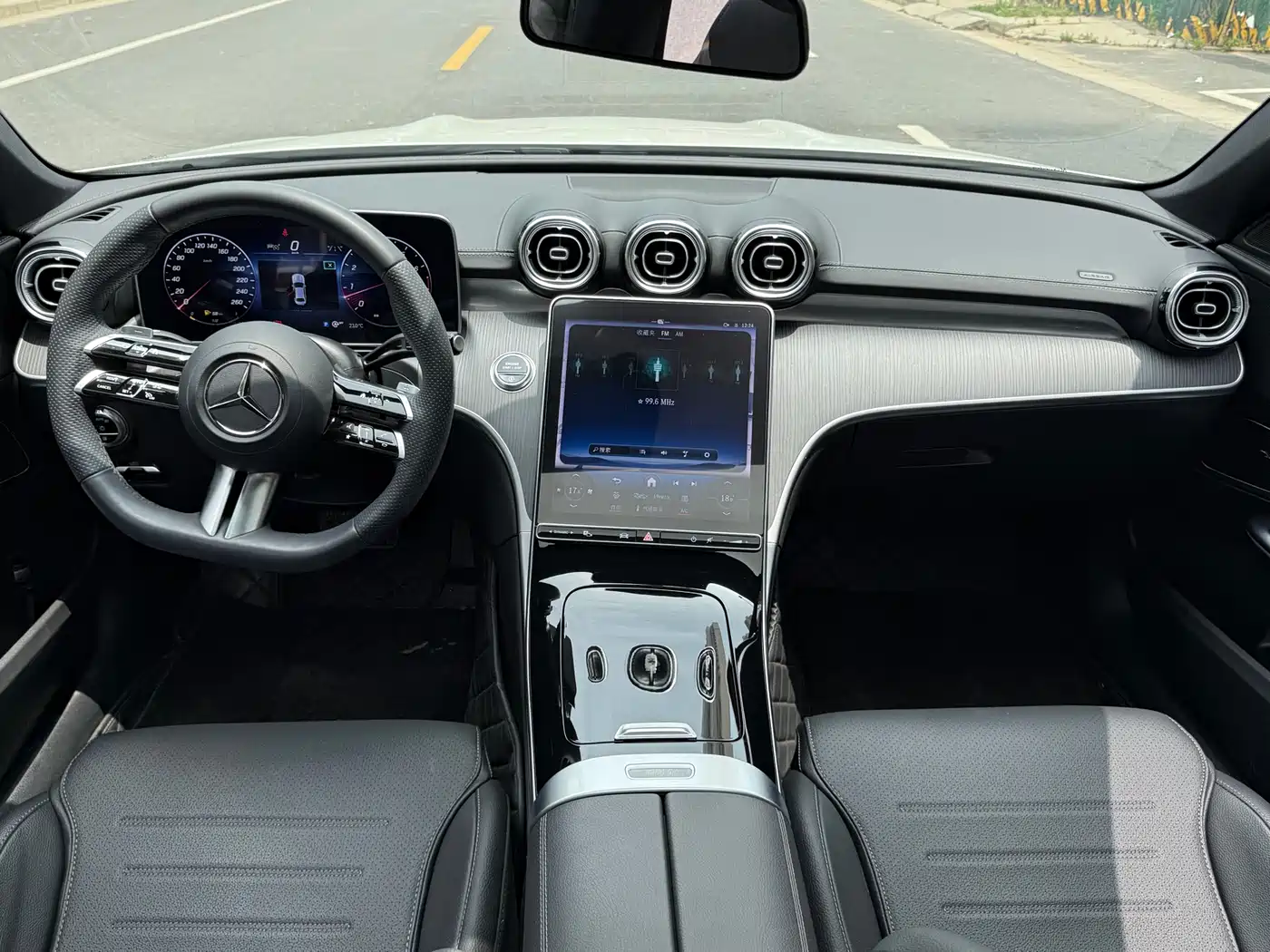 Mercedes-Benz C-Class 2023 C 260 L Sport фото 5
