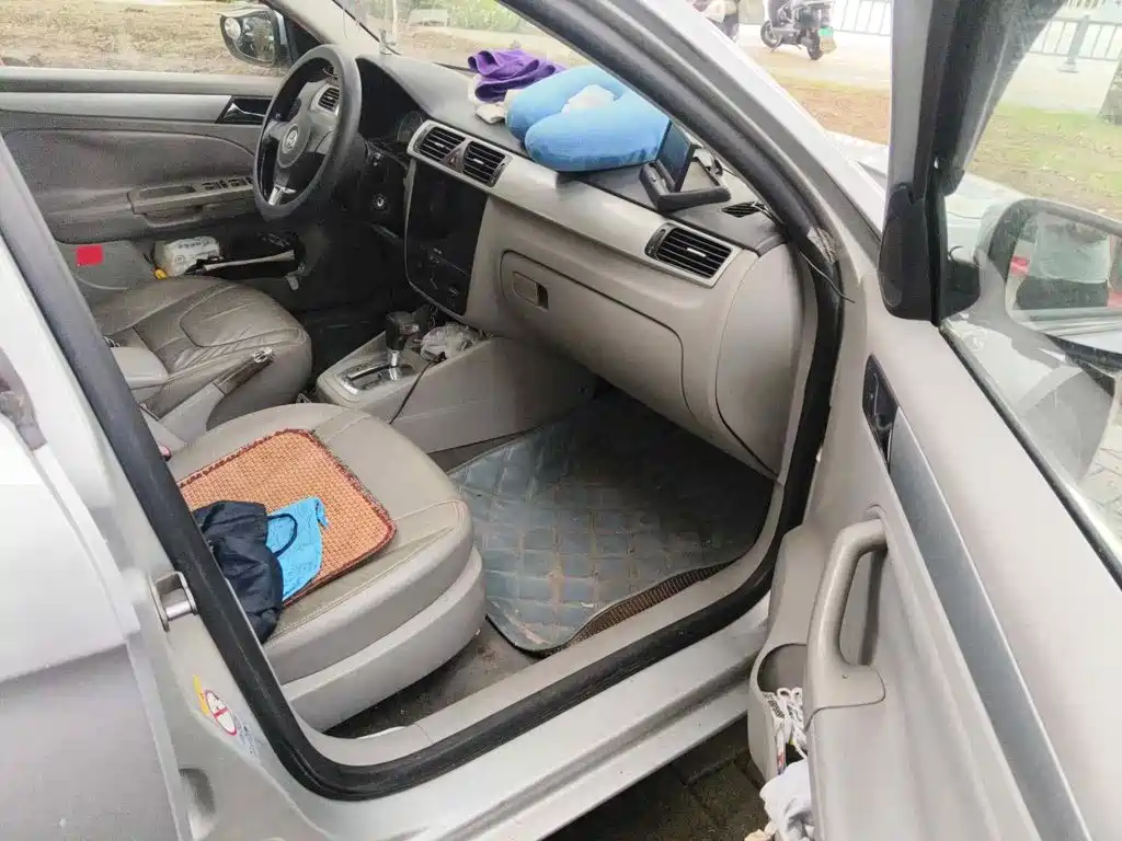 Volkswagen Bora 2011 2011 1.6L Automatic Comfort