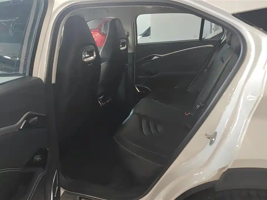 NEZHA AUTOMOBILE NEZHA U