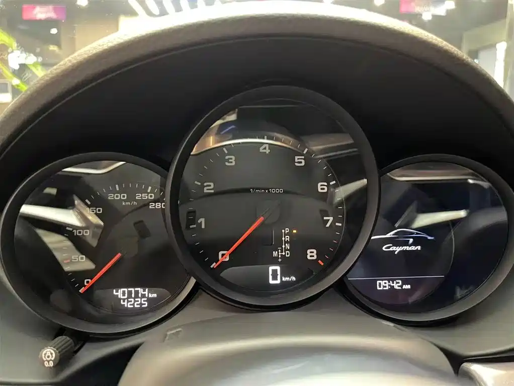 Porsche 718 2018 Cayman 2.0T фото 10