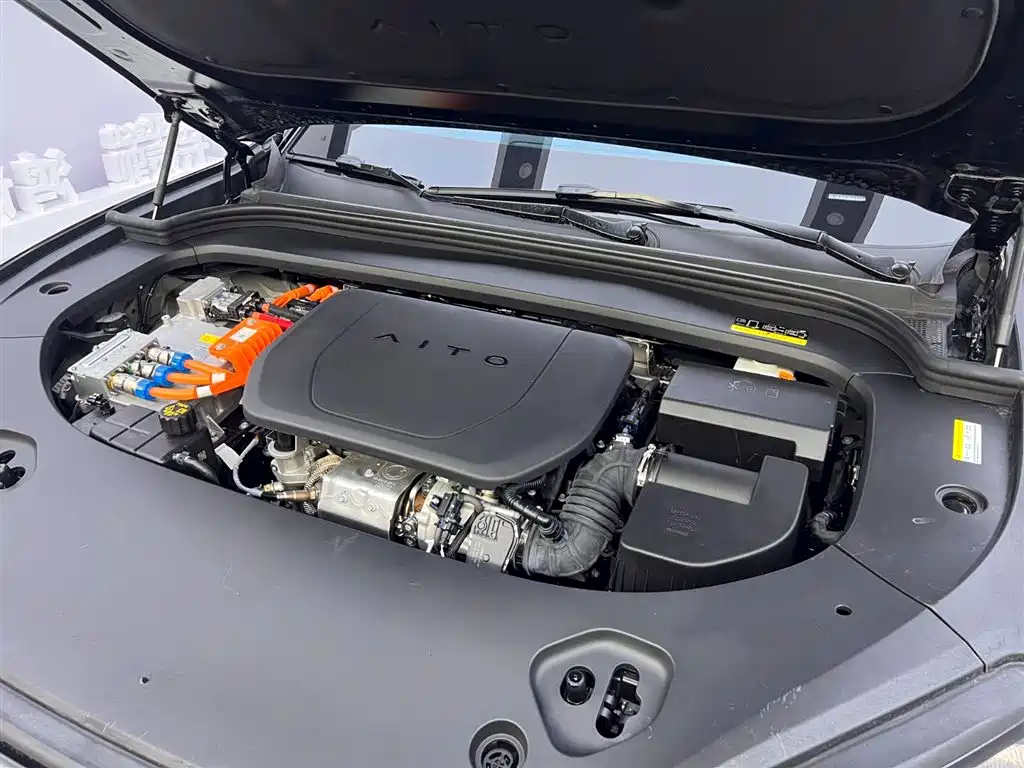 AITO Wenjie AITO M9 2024 Range Extender Ultra 52kWh 6-seater фото 29