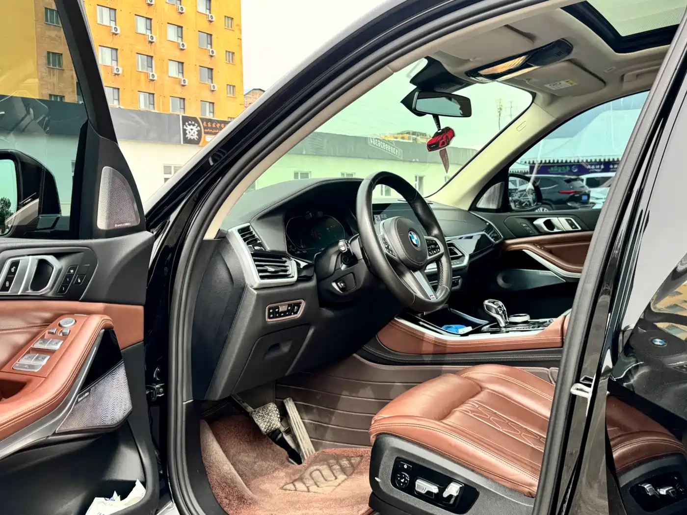 BMW X5 (Import) 2020 xDrive40i Premium M Sport Package фото 4