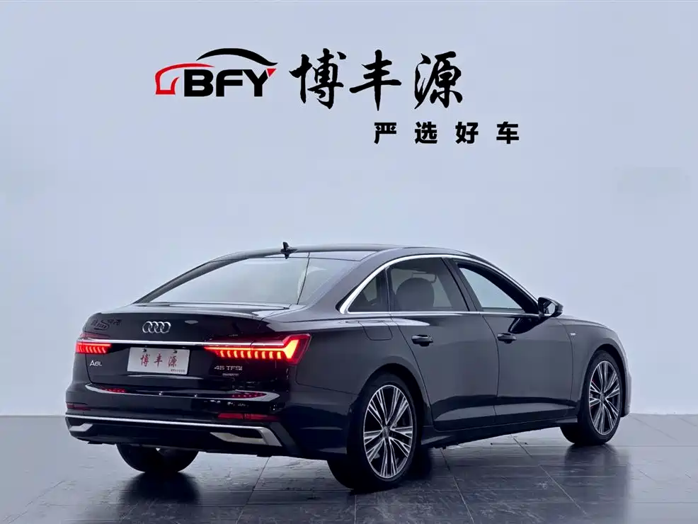 Audi A6L 2019 45 TFSI quattro Exclusive Dynamic фото 3