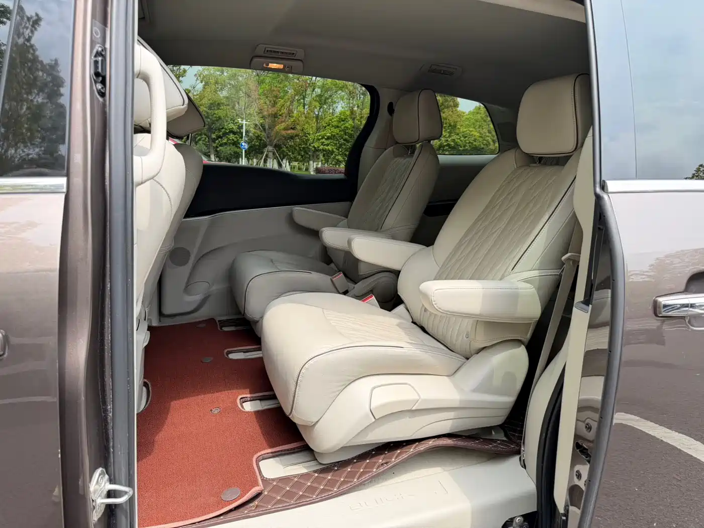 Buick GL8 2021 Land Business Class 652T Luxury фото 12