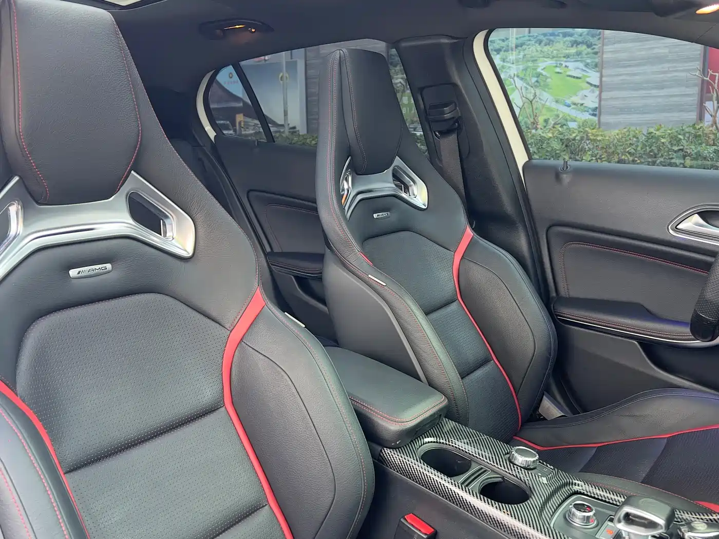 Mercedes-Benz GLA AMG 2016 AMG GLA 45 4MATIC фото 17