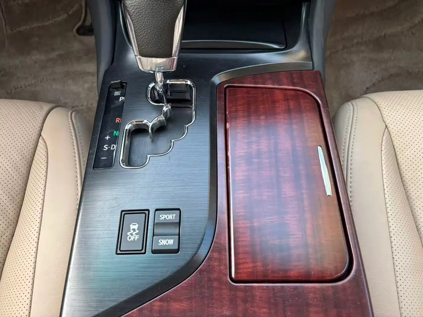 Toyota Crown 2011 2.5L Royal Leather Sunroof Special Edition фото 11