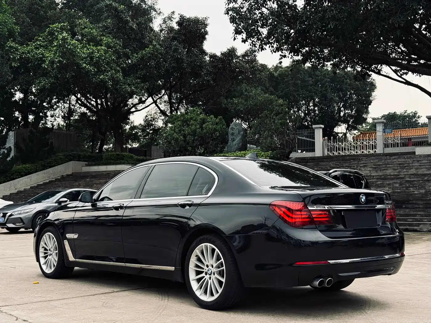BMW 7 Series 2014 730Li Premium фото 4