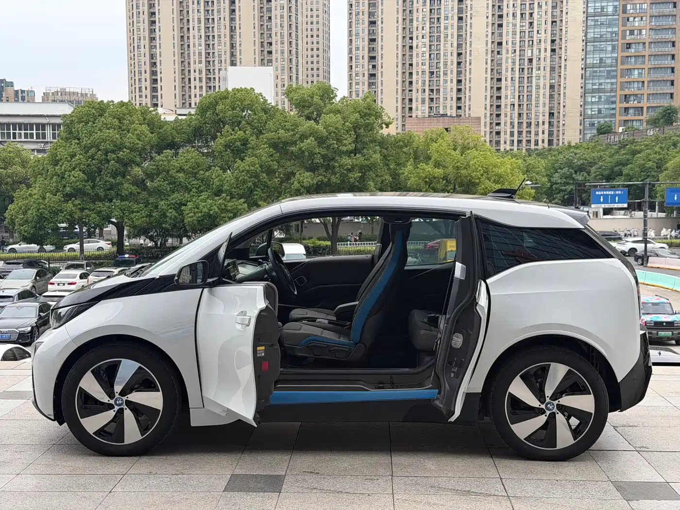 BMW I3 (IMPORT)