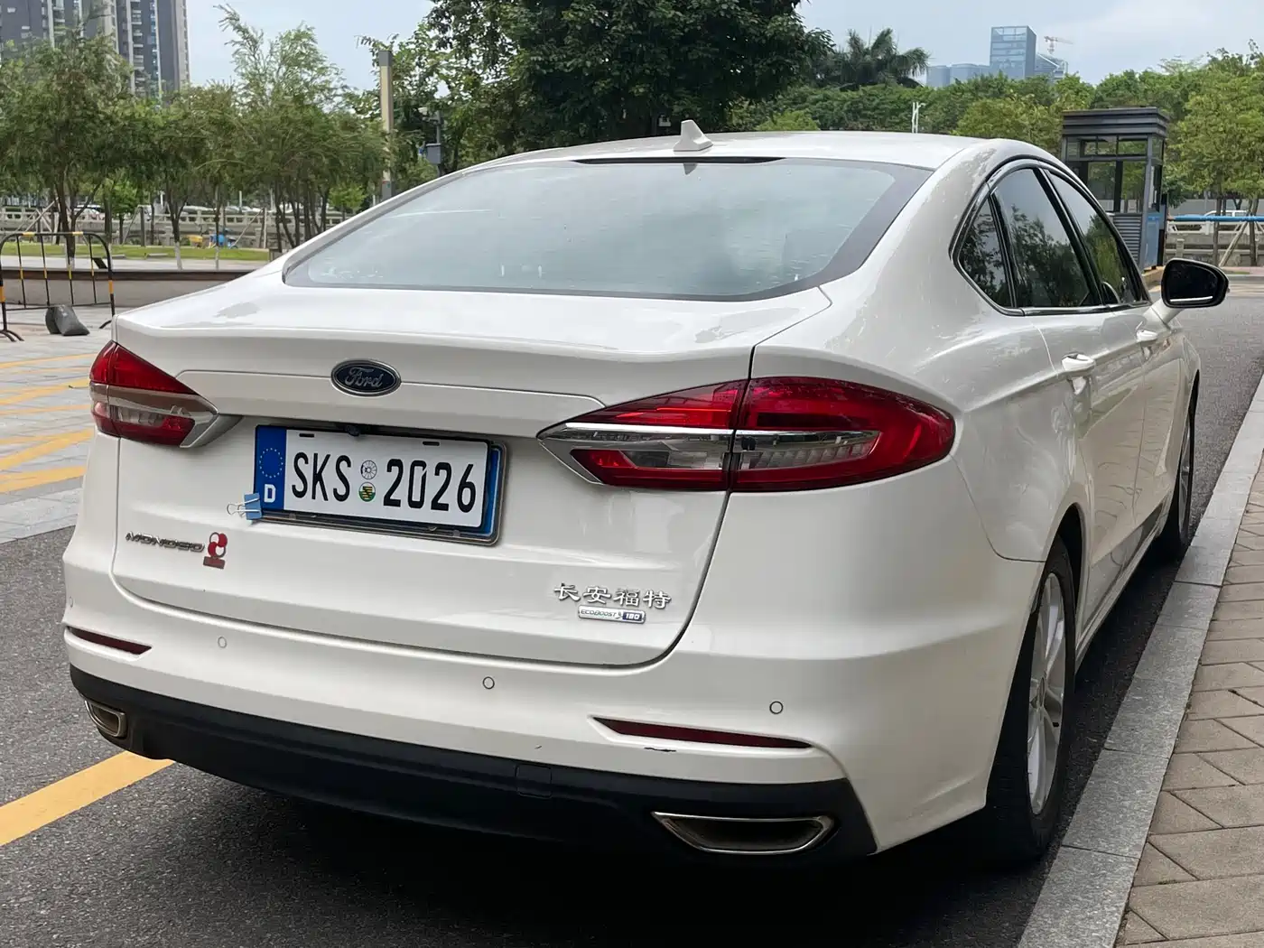 FORD MONDEO