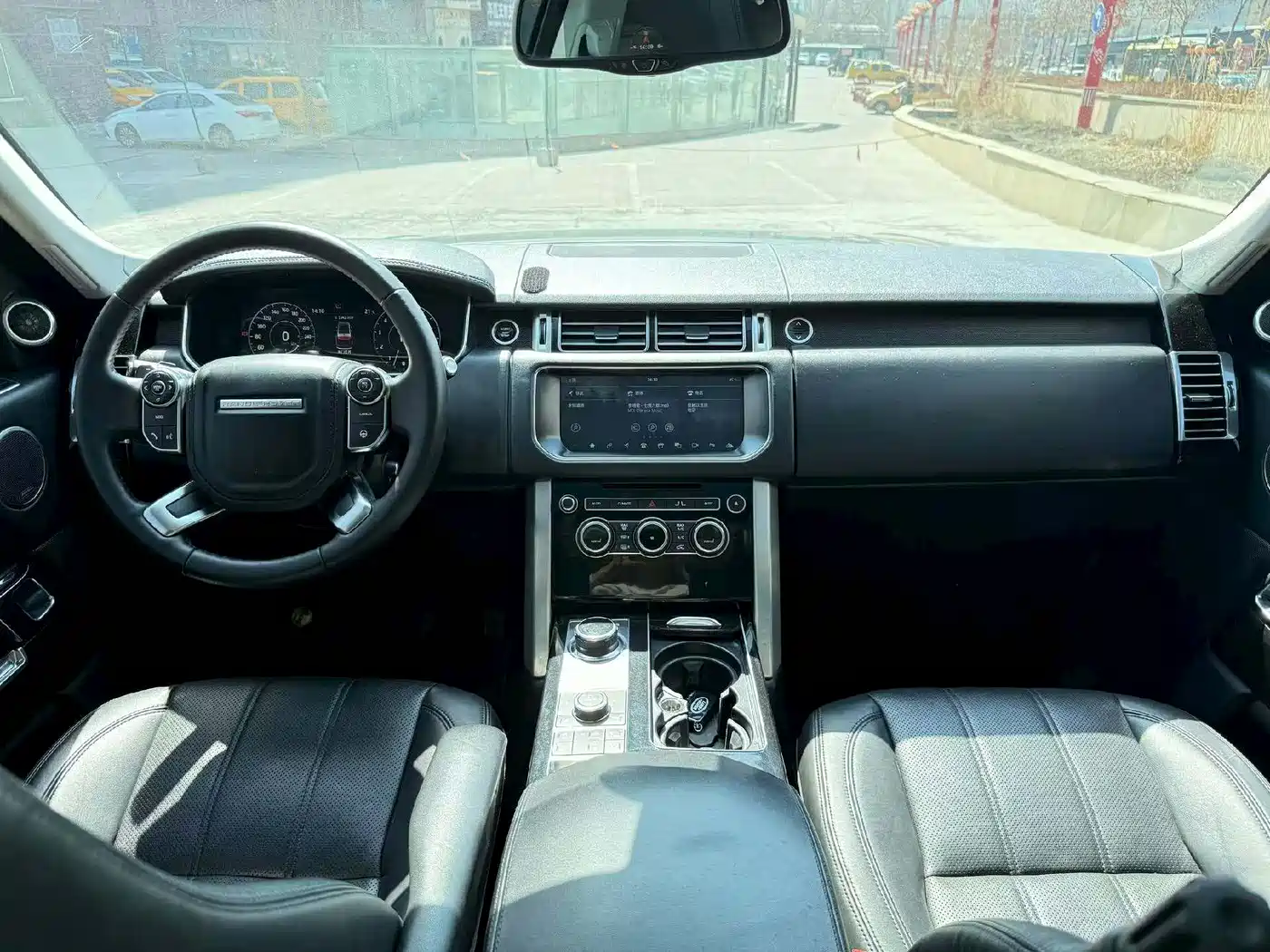 Land Rover Range Rover 2017 3.0 SC V6 Vogue LWB (Long Wheelbase) фото 5