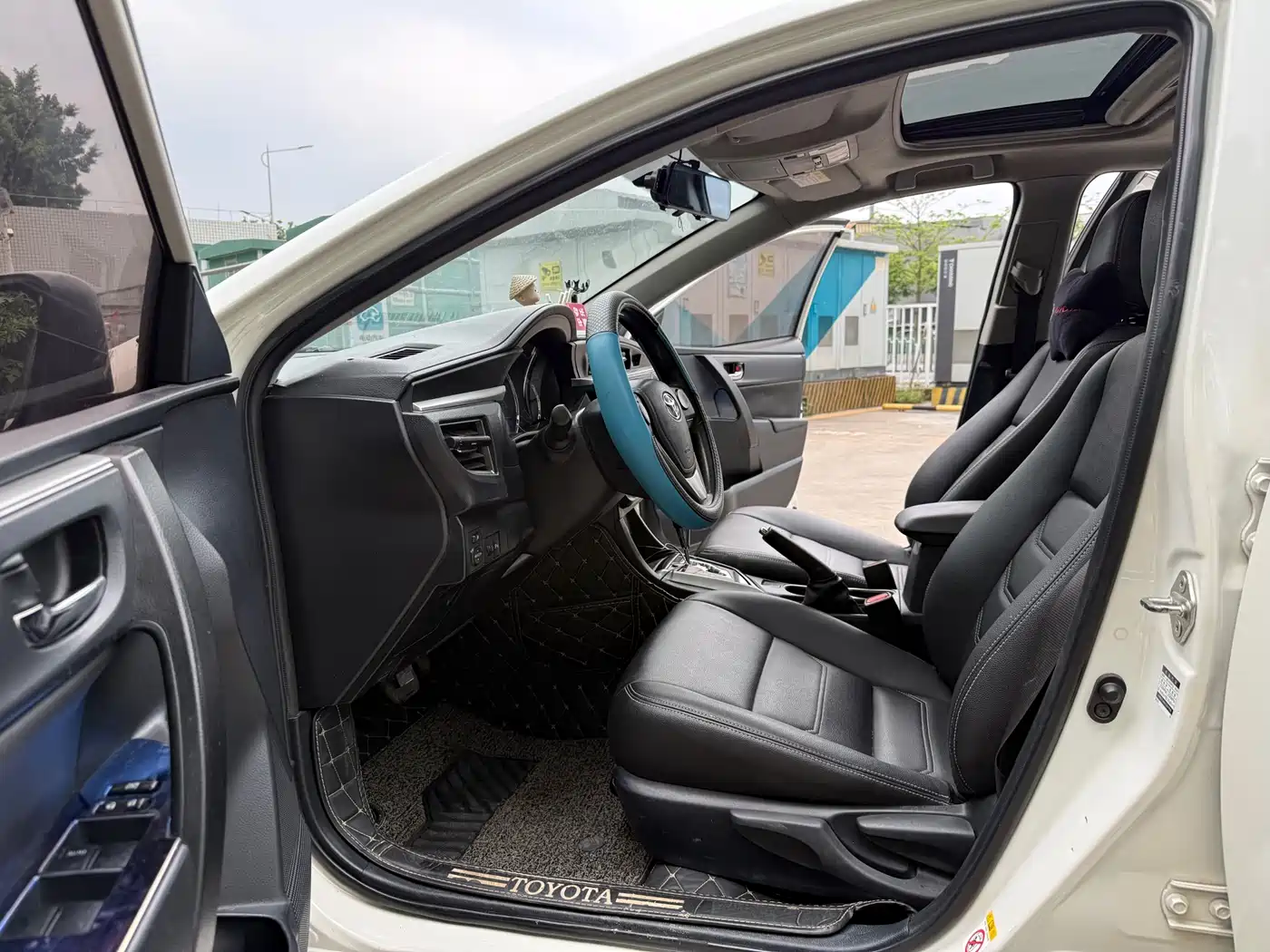 Toyota Levin 2014 1.6G CVT Elite Edition фото 7