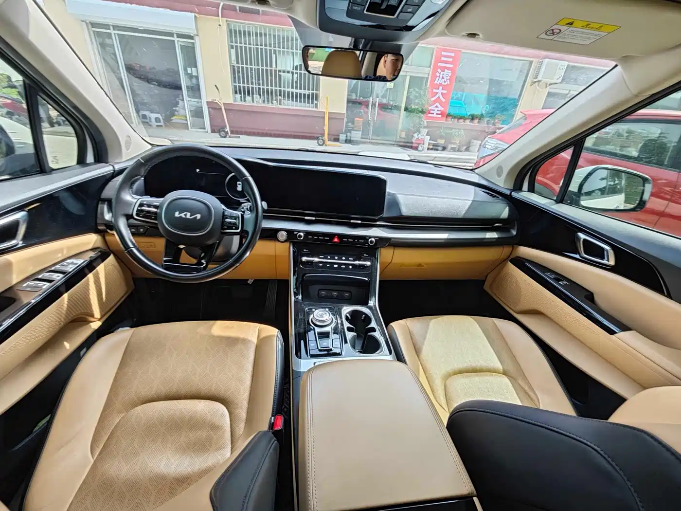 Kia Carnival 2021 2.0T Luxury Edition фото 6