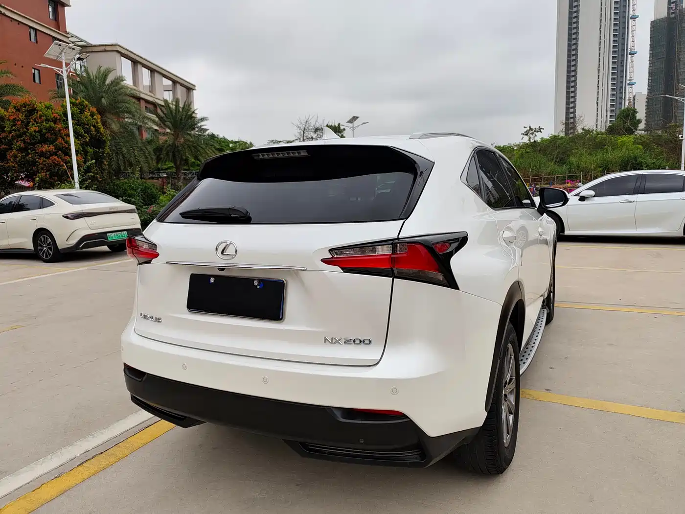 Lexus NX 2016 200 AWD F Sport фото 5