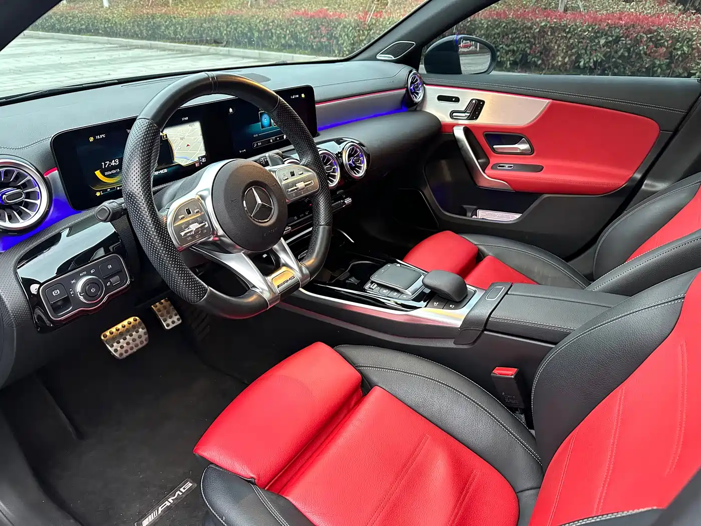 Mercedes-Benz A-Class AMG 2020 AMG A 35 L 4MATIC фото 9