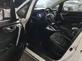 Фото 16 - Geely Vision X3