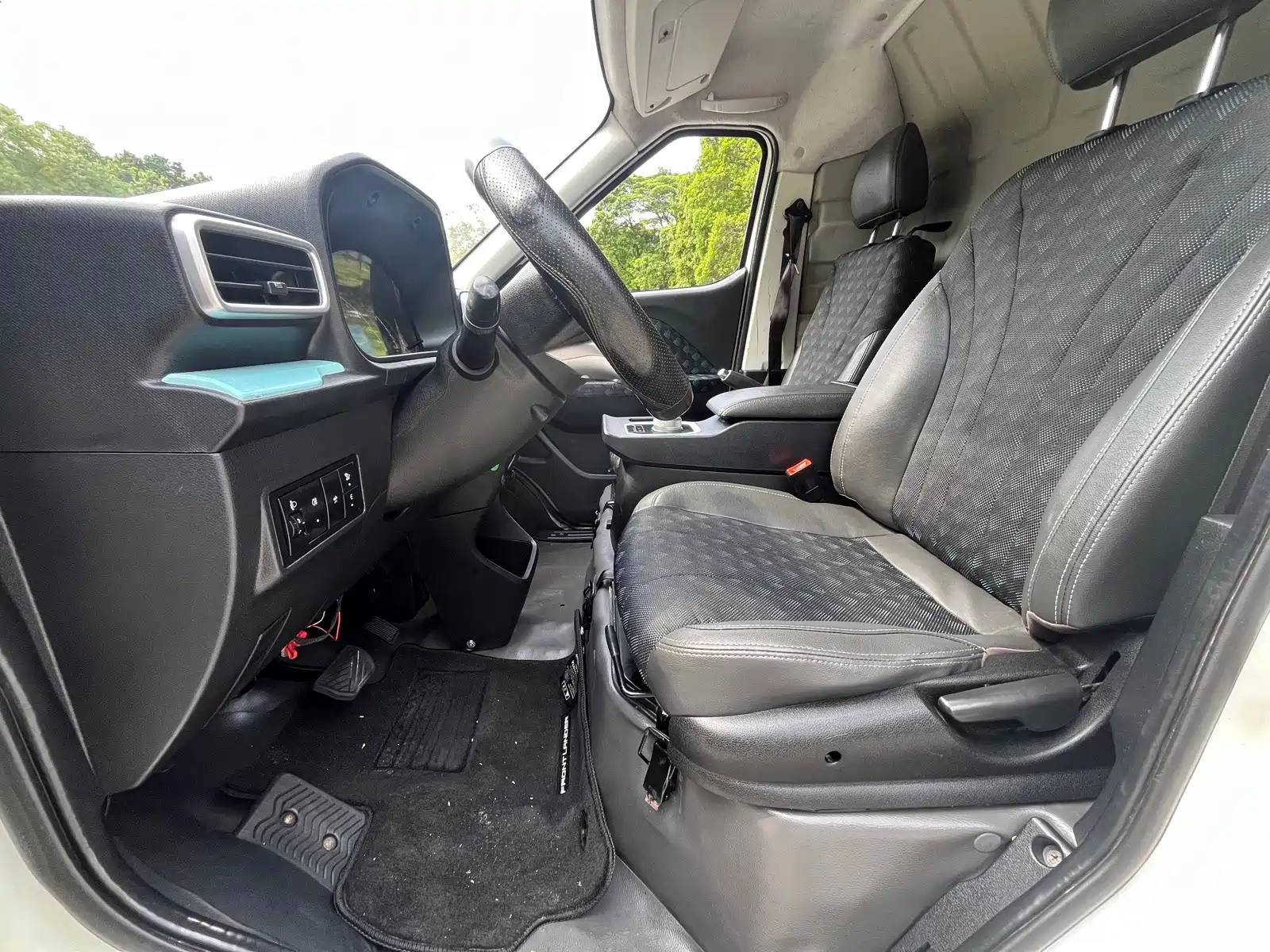 Фото 3 - BAIC Changhe BAIC EV5
