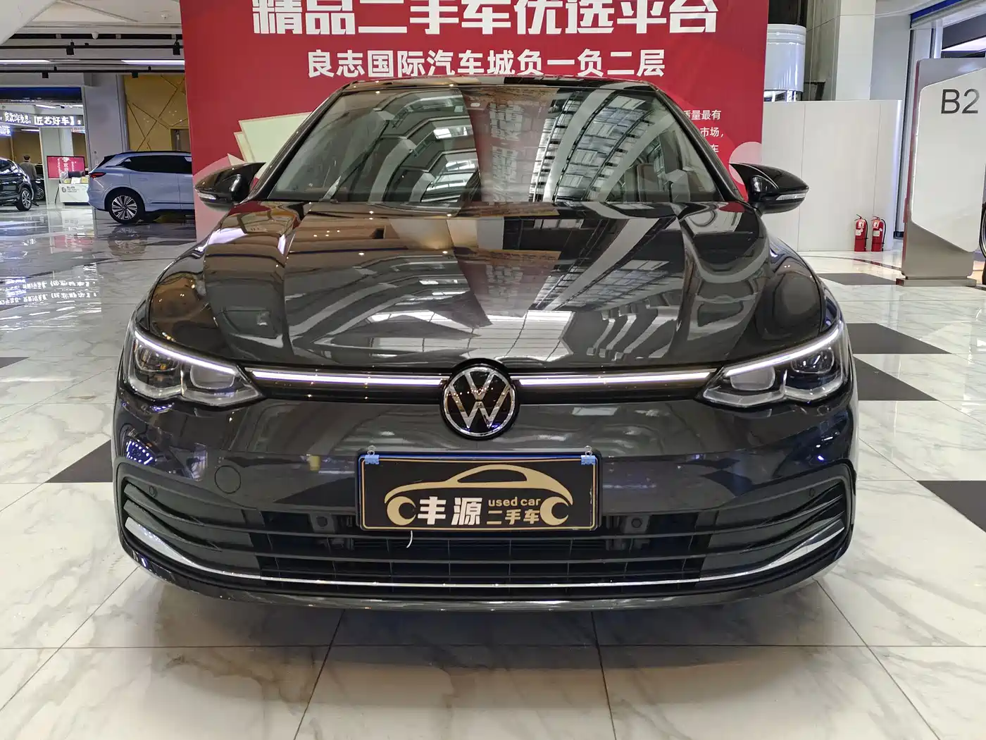 Volkswagen Golf 2023 Facelift 280TSI DSG Pro фото 2