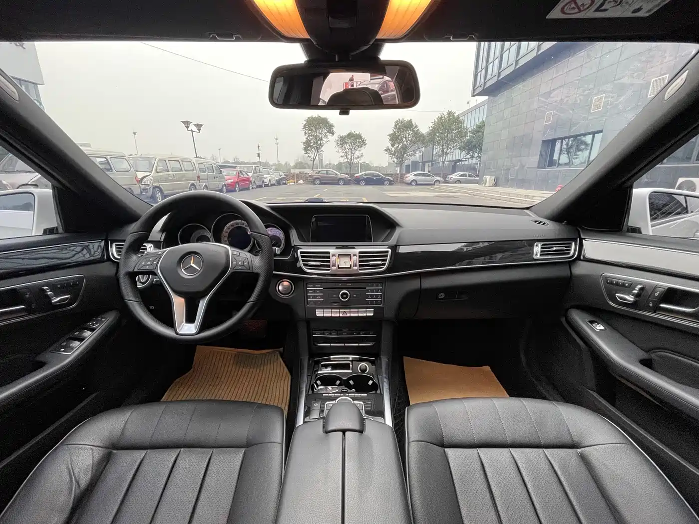 Mercedes-Benz E-Class 2015 Facelift E 200 L Sport фото 7