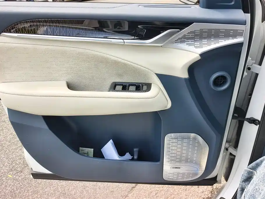 ZEEKR EXTREME KRYPTON 009